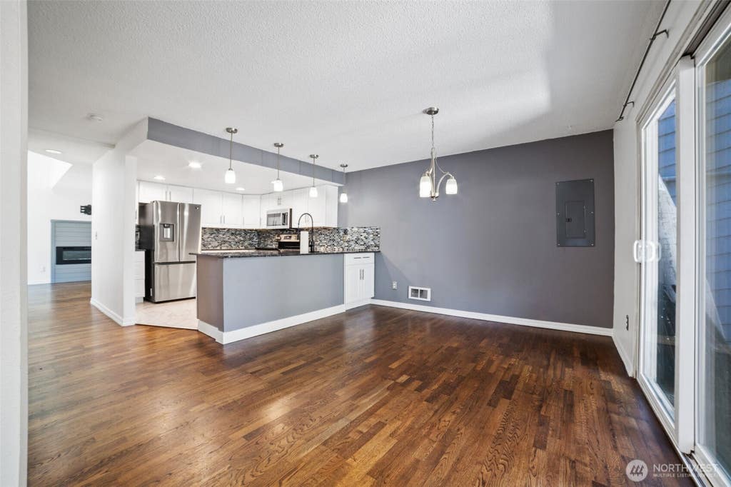 Photo of 720 141st Lane SE #713, Bellevue, WA 98007 (MLS # 2560852)