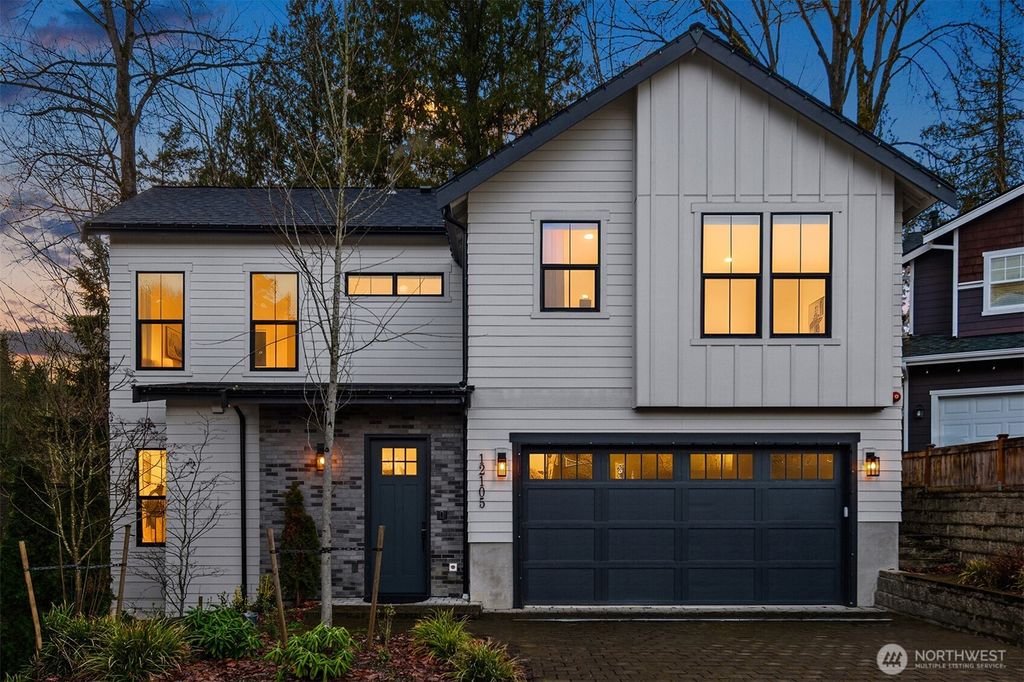 Photo of 12105 NE 105th Street, Kirkland, WA 98033 (MLS # 2507907)