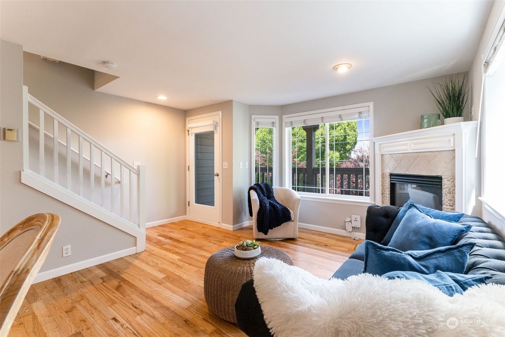 Photo of 1817 24th Avenue #A, Seattle, WA 98122 (MLS # 2245487)