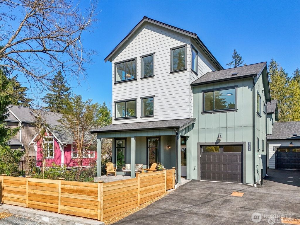 Photo of 9812 8th Avenue NE, Seattle, WA 98115 (MLS # 2385211)