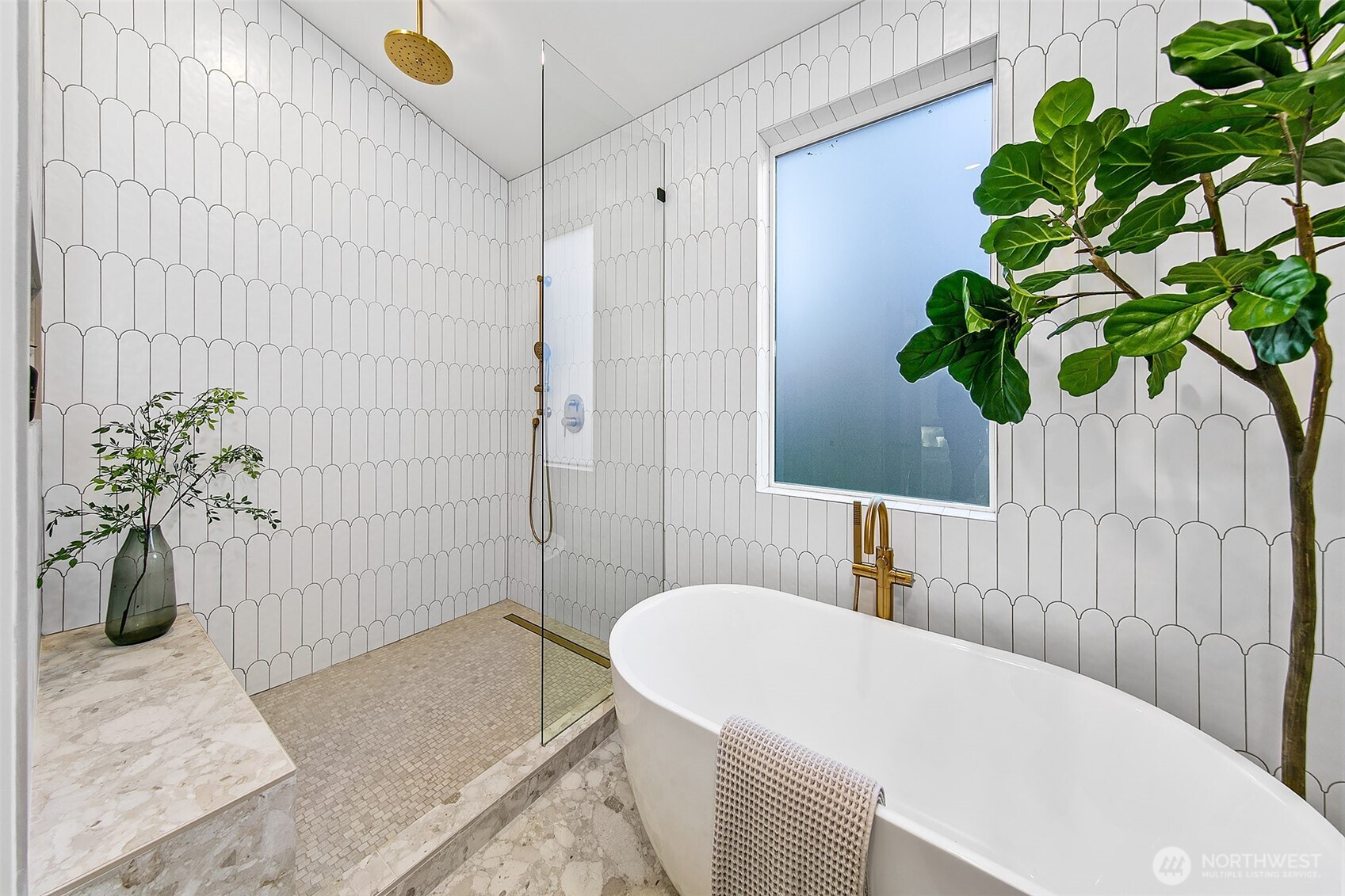 Kirkland, Washington 98033, United States, 4 Bedrooms Bedrooms, ,4 BathroomsBathrooms,Residential,Active,104886