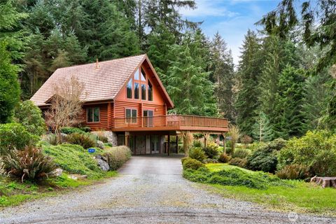 Photo of 414 Little Acres Drive, Oak Harbor, WA 98277 (MLS # 2496711)