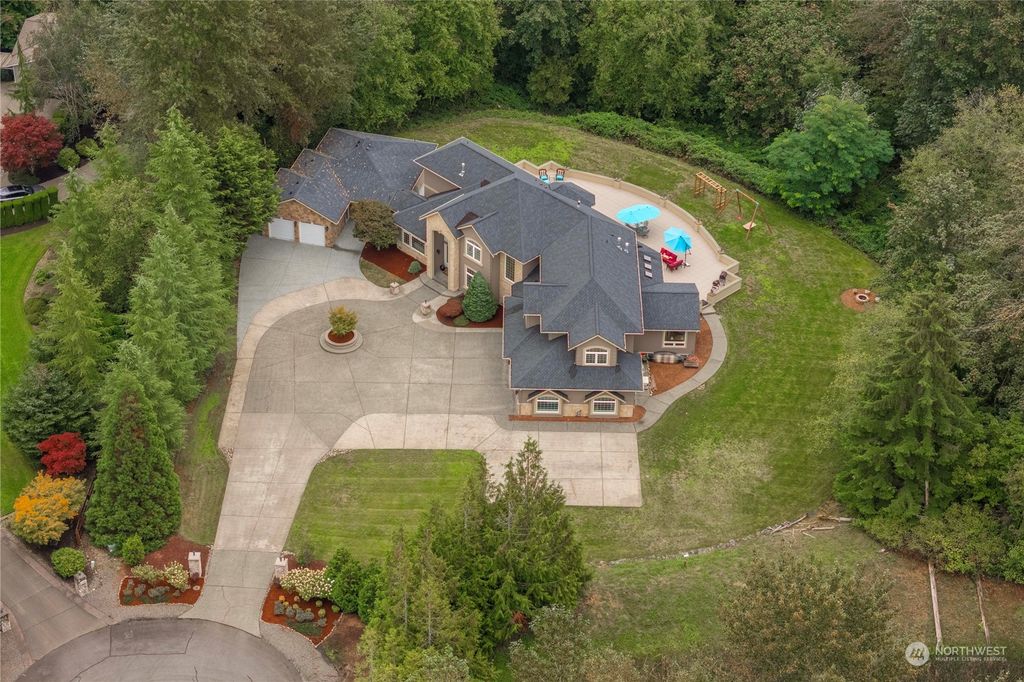 Photo of 24495 SE 177th Street, Maple Valley, WA 98038 (MLS # 2324090)