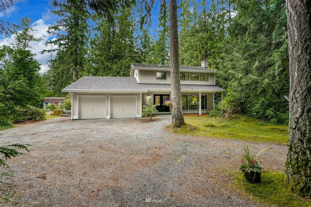Photo of 24390 SE 25th Street, Sammamish, WA 98075 (MLS # 1972167)