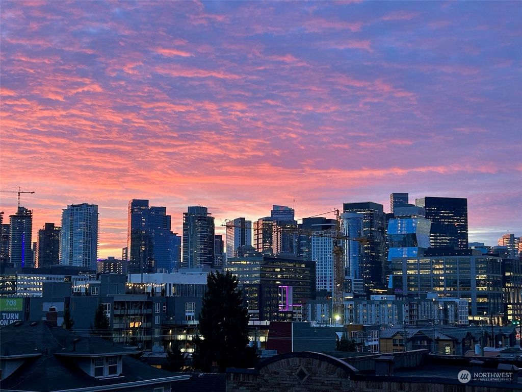 Photo of 550 Aloha Street #302, Seattle, WA 98109 (MLS # 2189635)