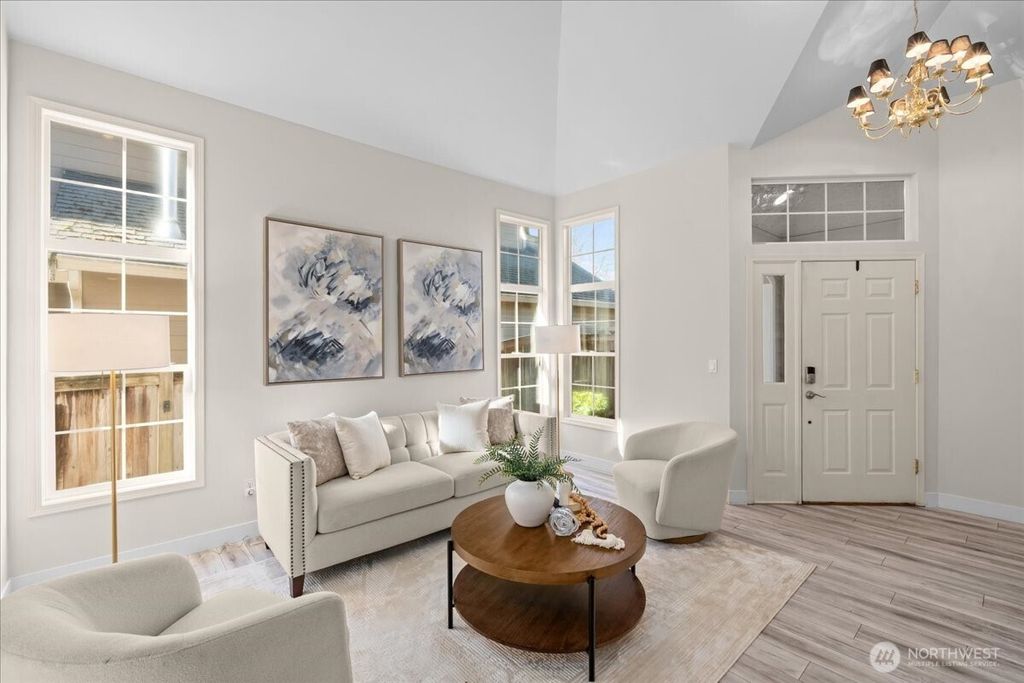 Photo of 13408 135th Avenue NE, Kirkland, WA 98034 (MLS # 2477778)