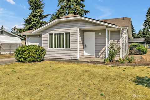 Photo of 17513 6th Avenue Ct E, Spanaway, WA 98387 (MLS # 2287671)