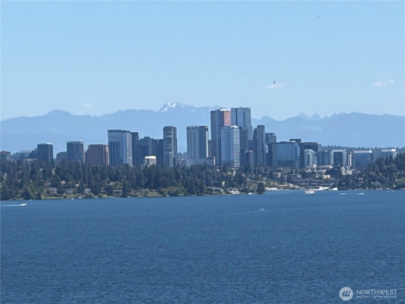 1125 Lake Washington Boulevard S