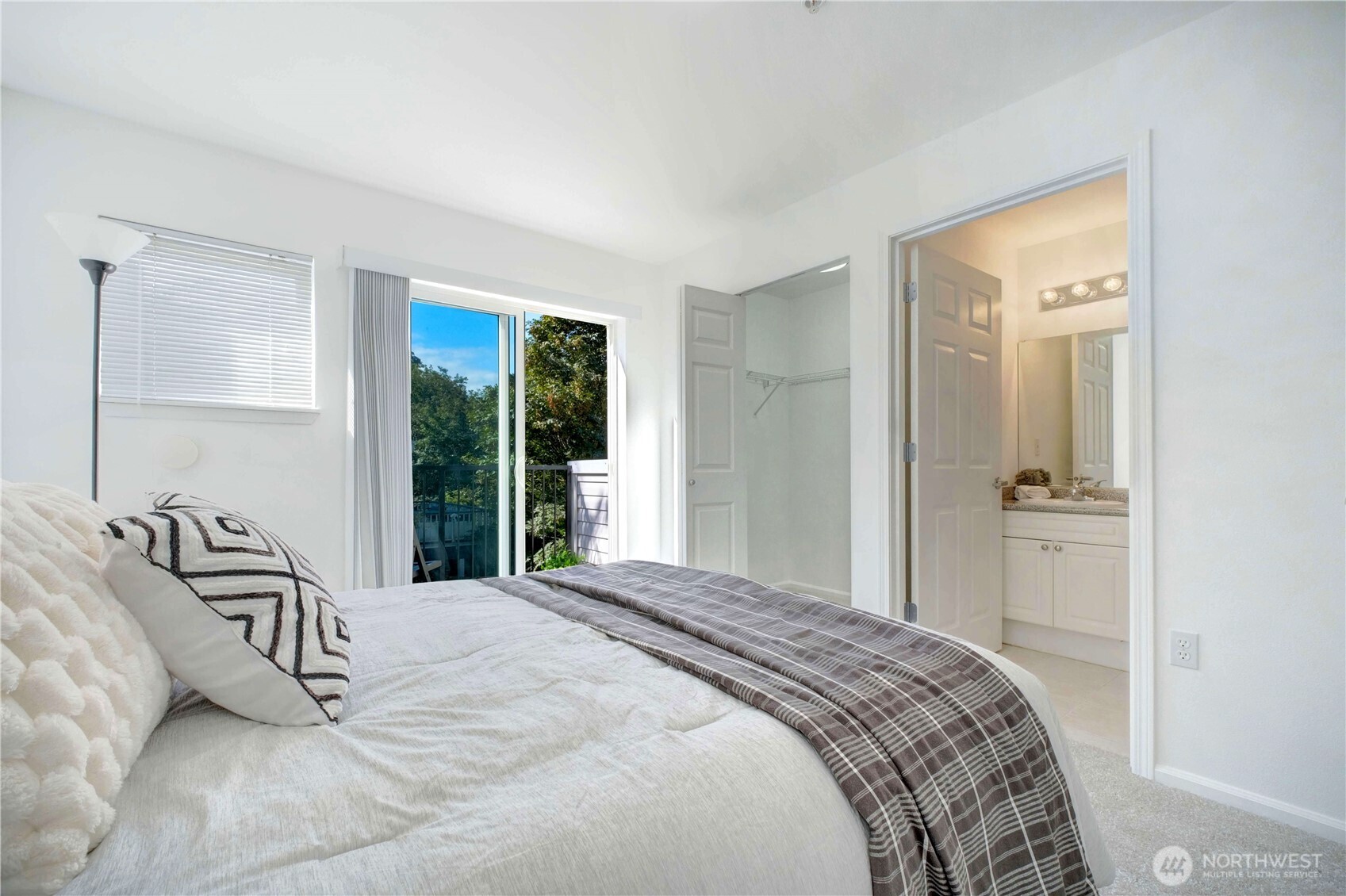 1729 12th Avenue S 201