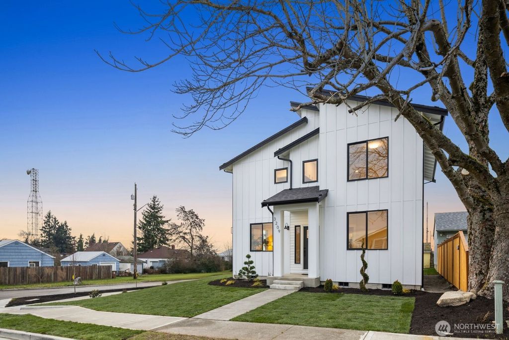 Photo of 3209 E J Street, Tacoma, WA 98404 (MLS # 2470382)