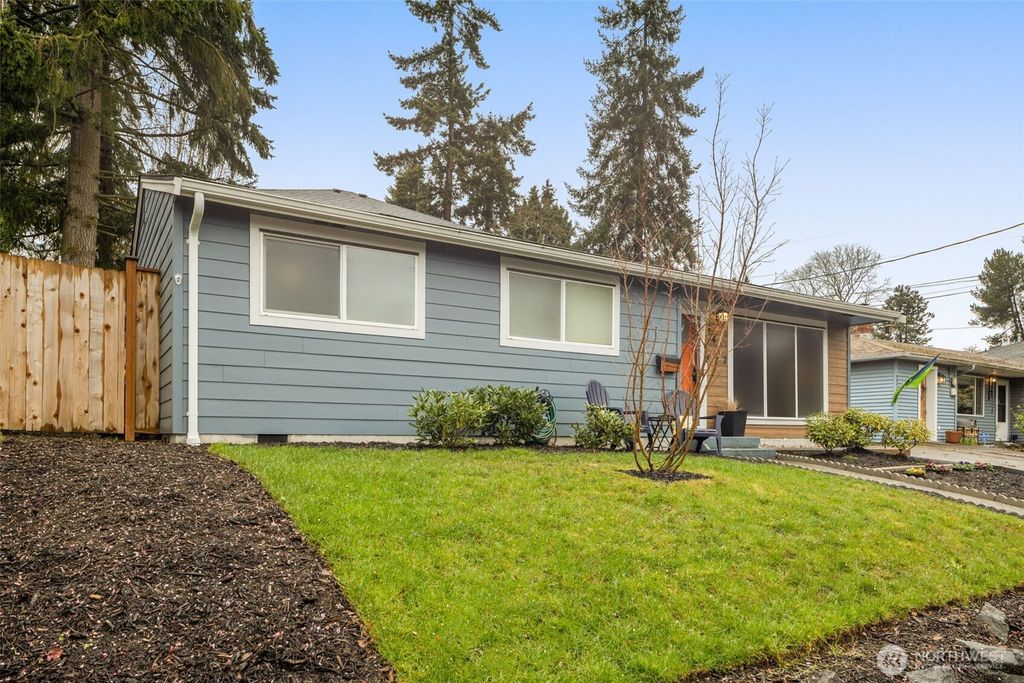 Photo of 9427 8th Avenue SW #1, Seattle, WA 98106 (MLS # 2491463)