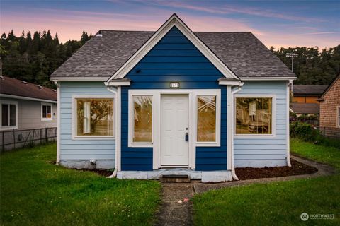 A home in Hoquiam