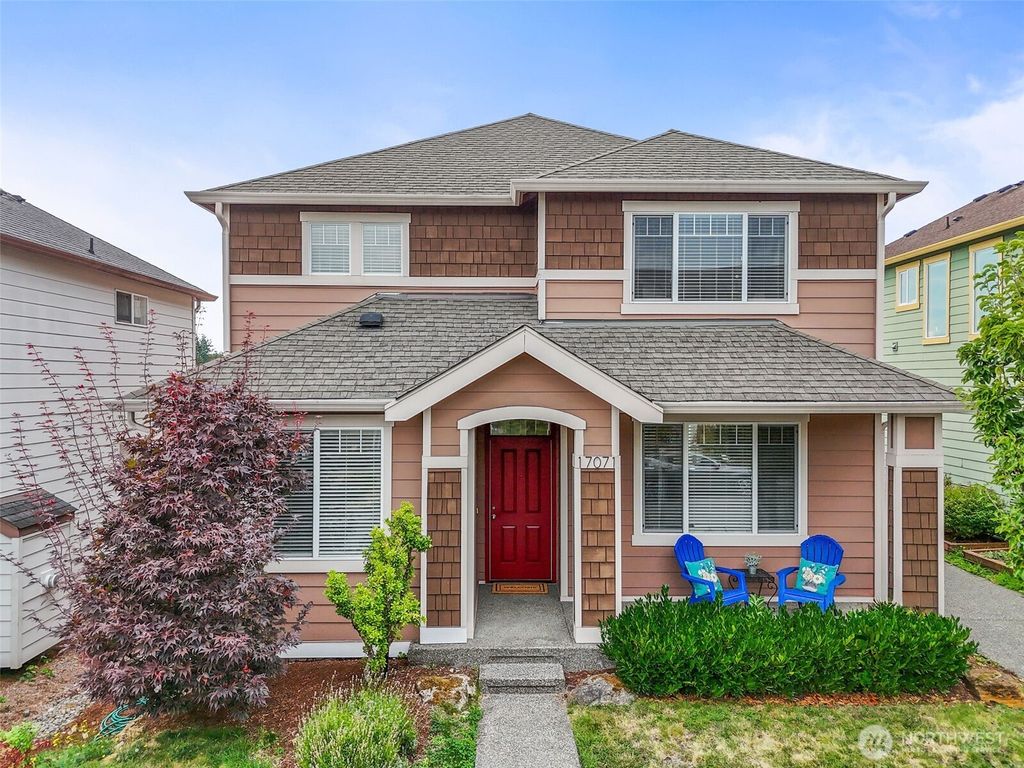Photo of 17071 165th Avenue SE, Renton, WA 98058 (MLS # 2377623)