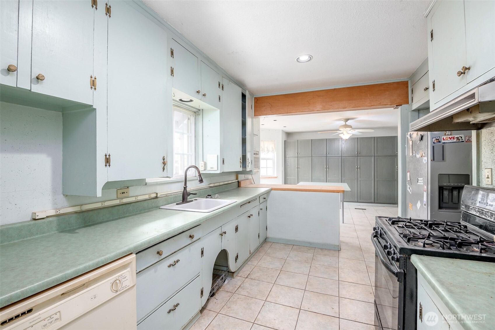 6122 Fawcett Avenue