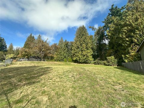 Photo of 10419 46th Place SE, Lake Stevens, WA 98258 (MLS # 2440482)
