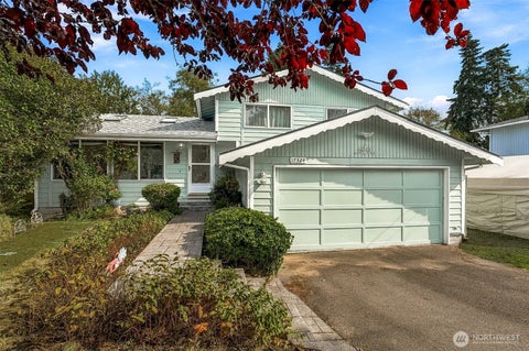 Photo of 17324 40th Avenue S, SeaTac, WA 98188 (MLS # 2592317)