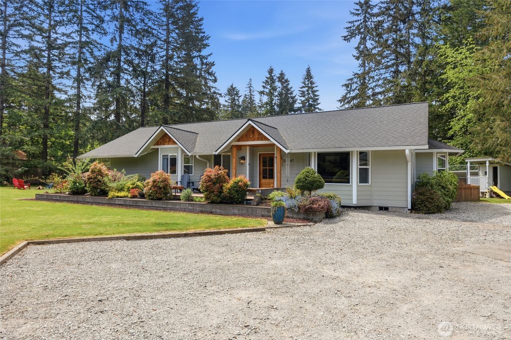 Photo of 24047 192nd Place SE, Covington, WA 98042 (MLS # 2523153)