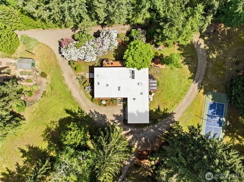 Photo of 870 10th Lane, Fox Island, WA 98333 (MLS # 2524133)