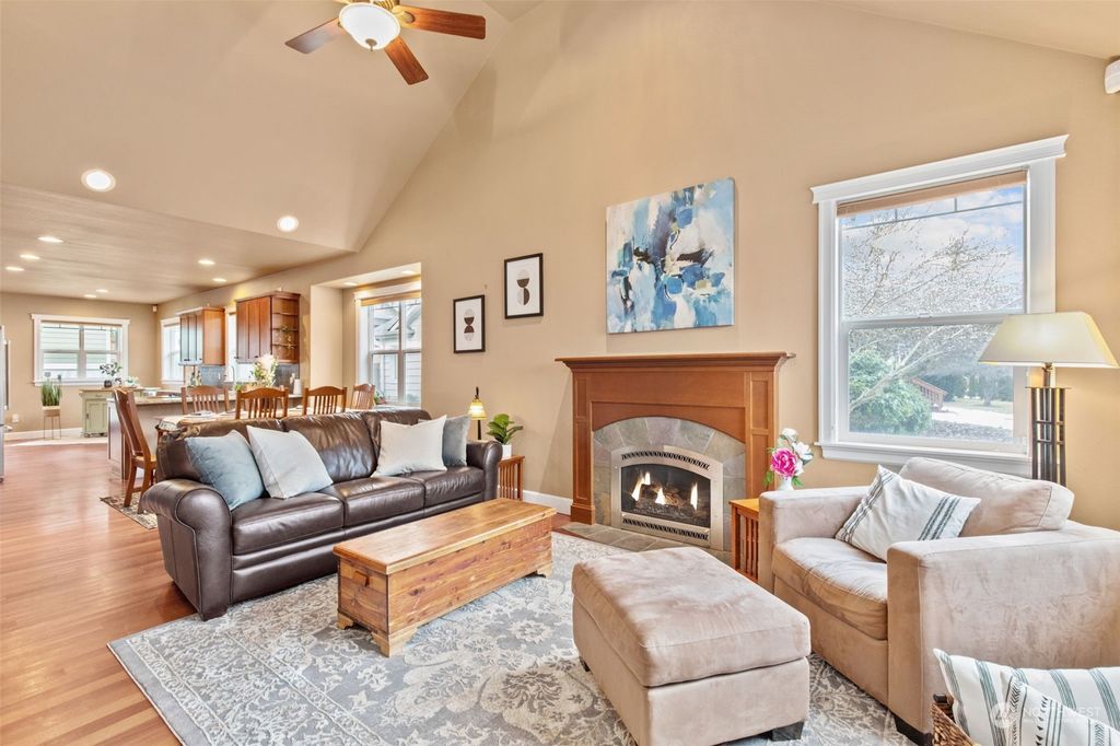 Photo of 1024 Wetmore Avenue, Everett, WA 98201 (MLS # 2020763)