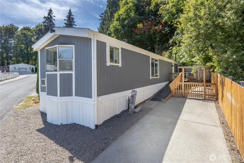 Photo of 1420 Steele Creek DR, Bremerton, WA 98311 (MLS # 2572866)