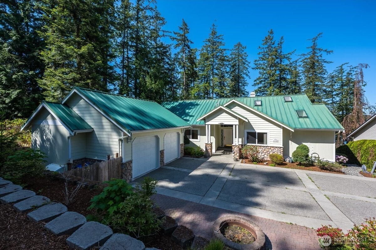17340 Maple Lane