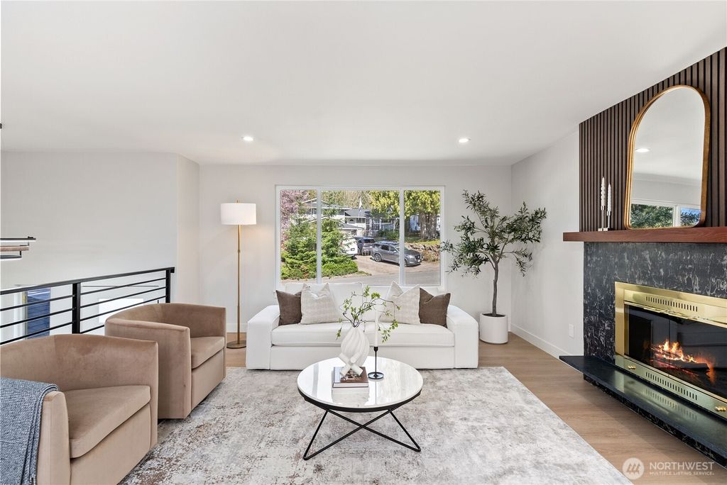 Photo of 13203 SE 233rd Street, Kent, WA 98042 (MLS # 2501343)