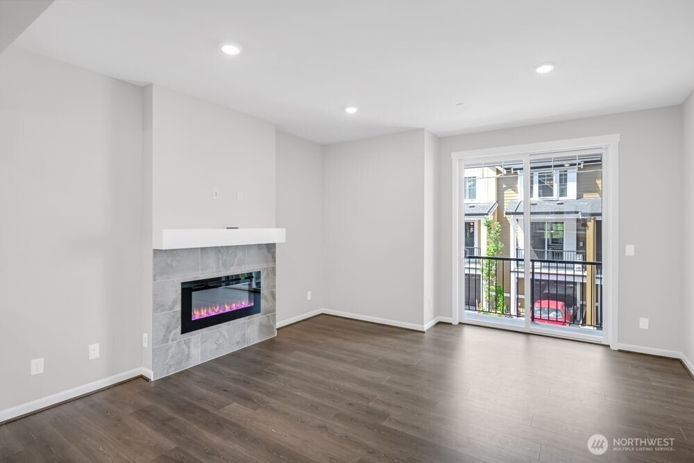 19244 NE 69th Circle 105