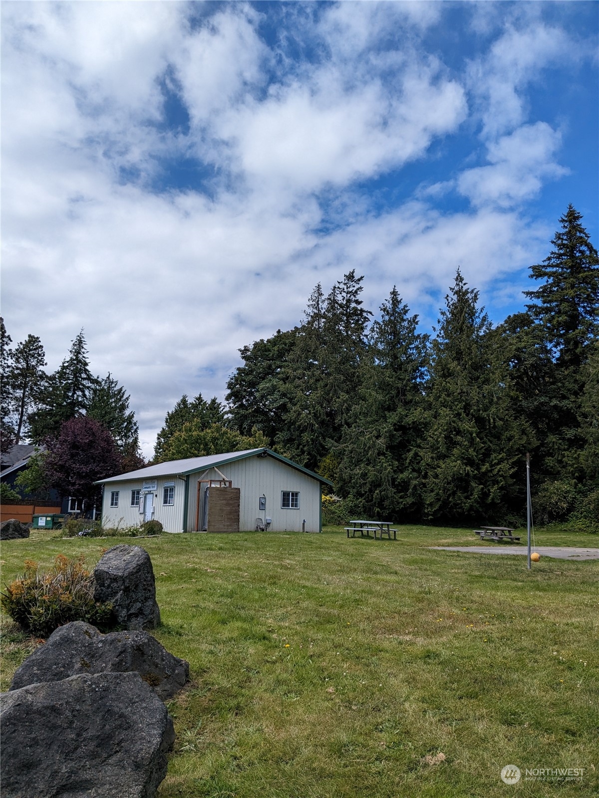 21570 Jefferson Beach Road NE