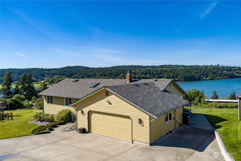 A home in Oak Harbor