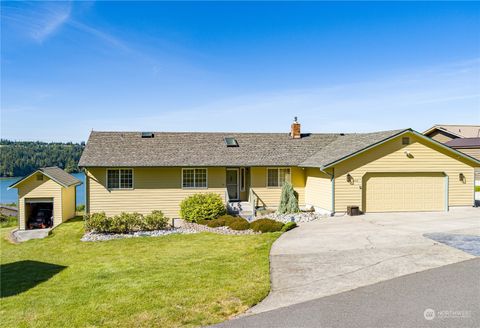 A home in Oak Harbor