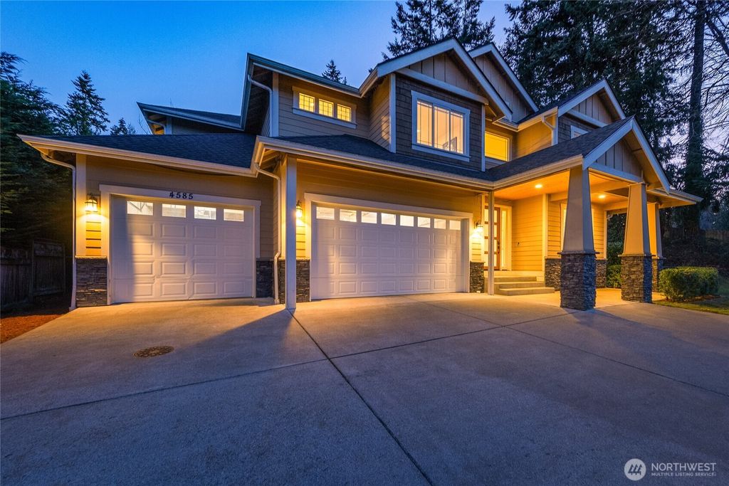 Photo of 4585 167th Lane SE, Bellevue, WA 98006 (MLS # 2484997)