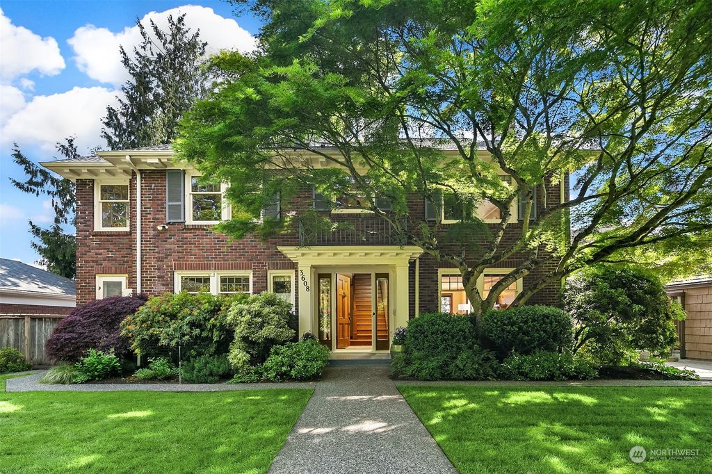 Photo of 3608 Lakewood Avenue S, Seattle, WA 98144 (MLS # 2064028)
