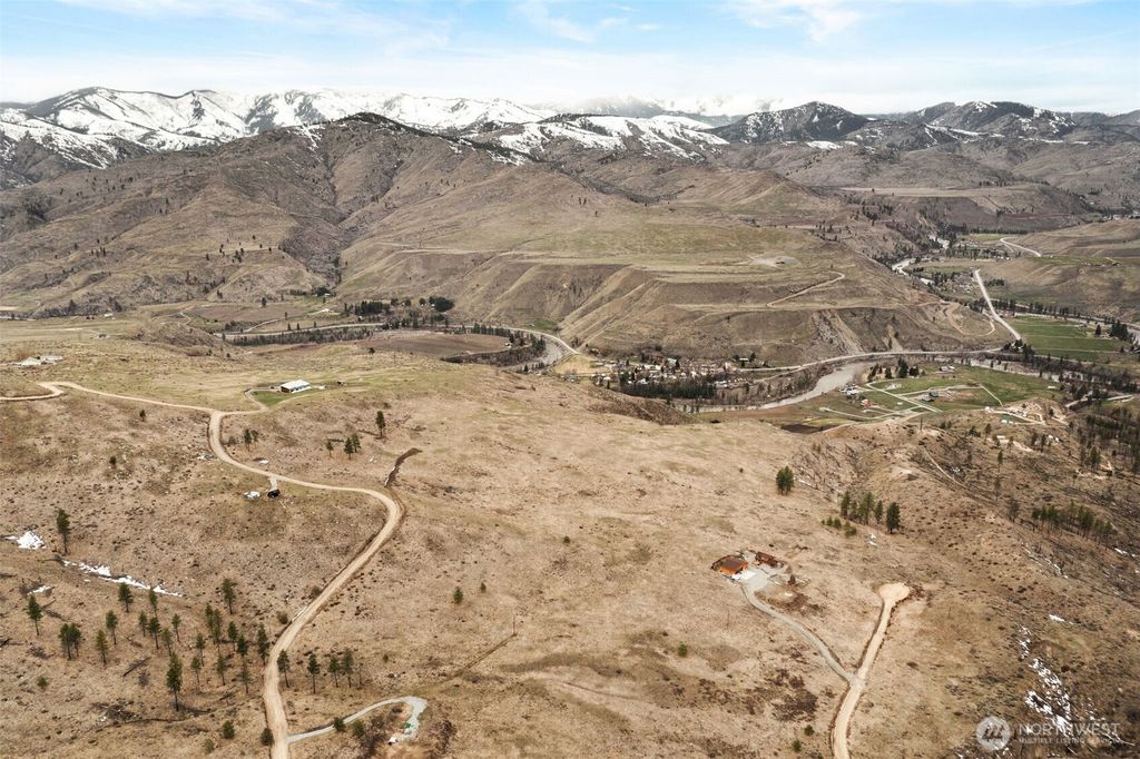 Photo of 0 Sawtooth View Road, Pateros, WA 98846 (MLS # 2483509)