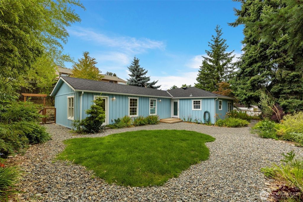 Photo of 5651 S 144th Street, Tukwila, WA 98168 (MLS # 2406891)