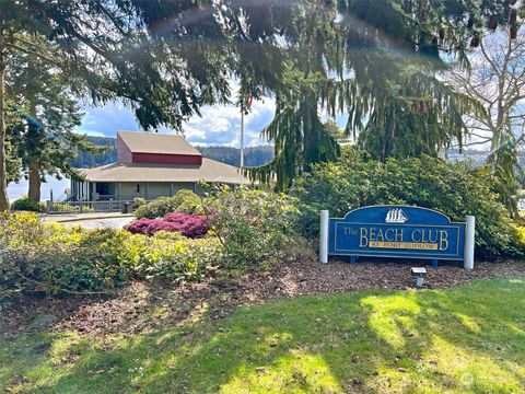 A home in Port Ludlow