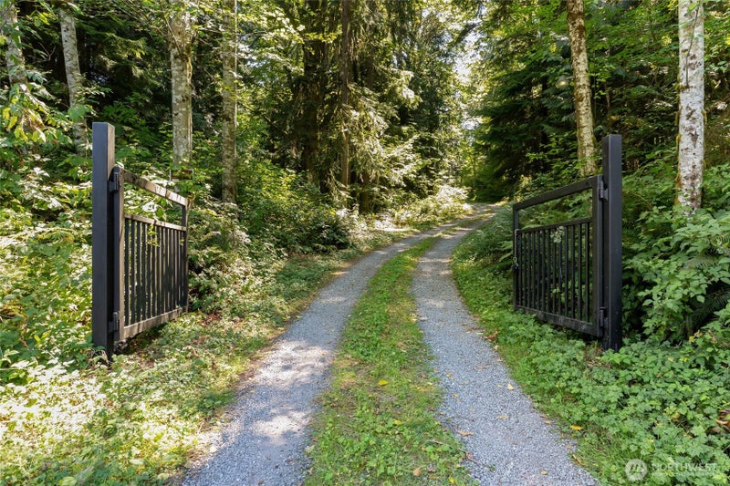 5010 Samish Way