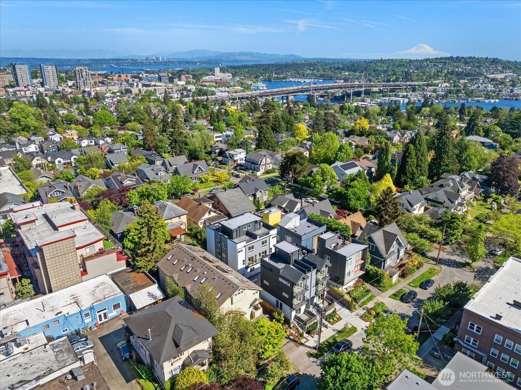 Photo of 4414 Corliss Avenue N #B, Seattle, WA 98103 (MLS # 2531843)