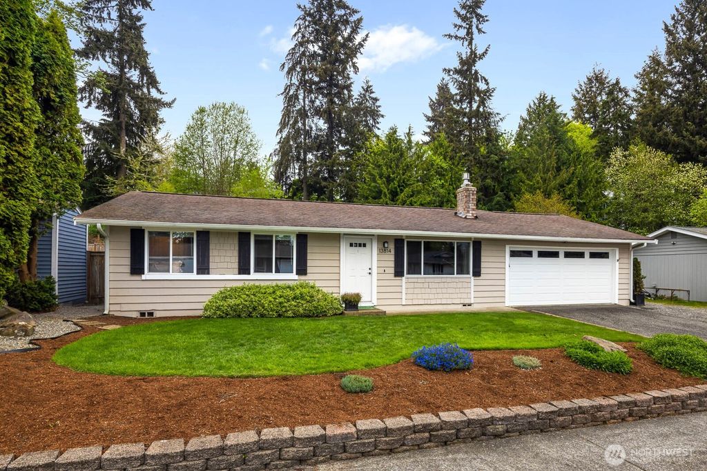 Photo of 13814 59th Avenue SE, Everett, WA 98208 (MLS # 2515430)