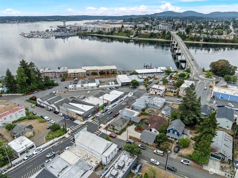 A home in Bremerton