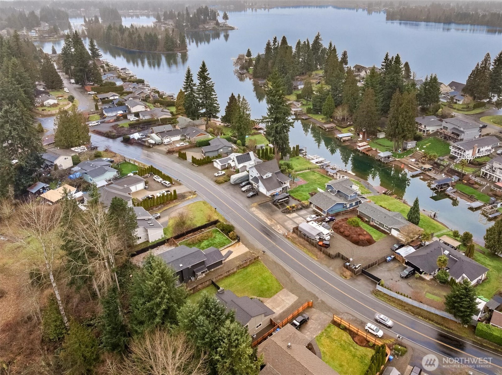 5114 W Tapps Drive E