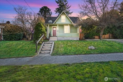 864 S 48th Street Tacoma WA 98408