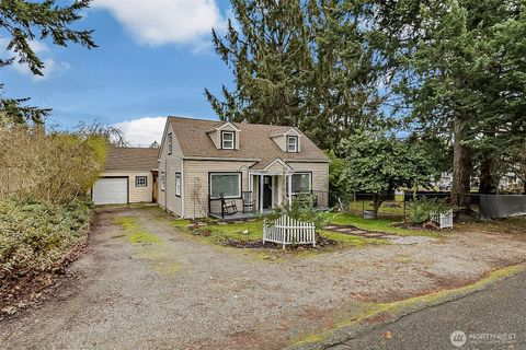 1607 Harrison Street Steilacoom WA 98388