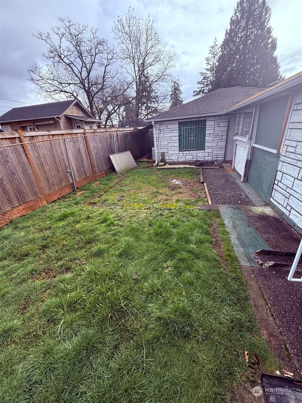 listing image 9360538489026933669