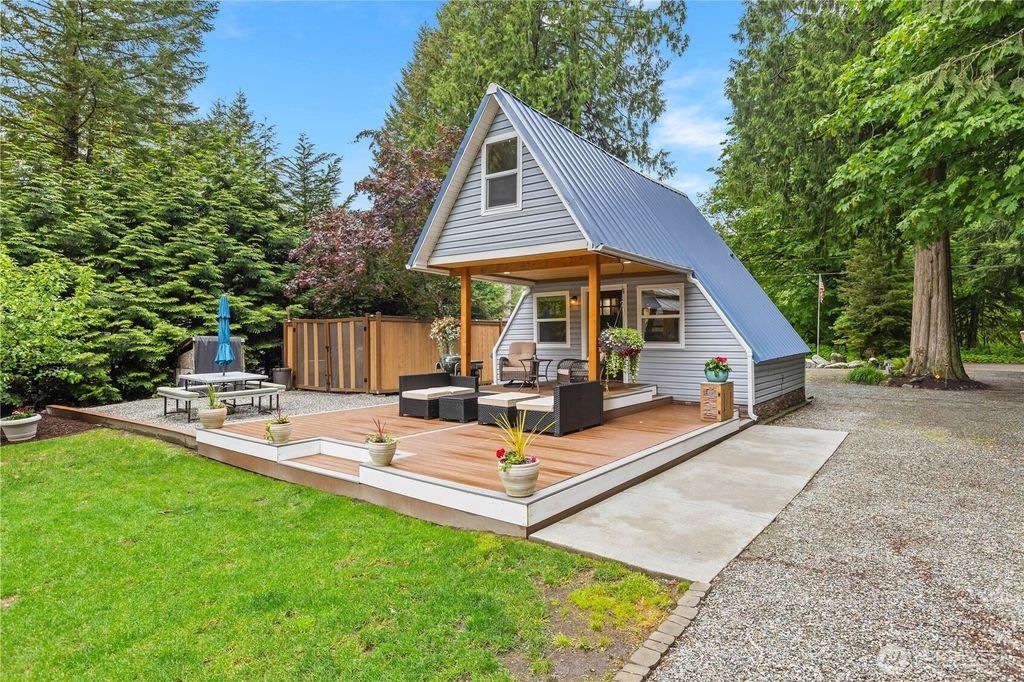 Photo of 31002 W Whitehorse Drive, Arlington, WA 98223 (MLS # 2526353)