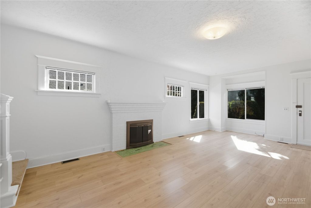 Photo of 2614 E Spring Street, Seattle, WA 98122 (MLS # 2440618)