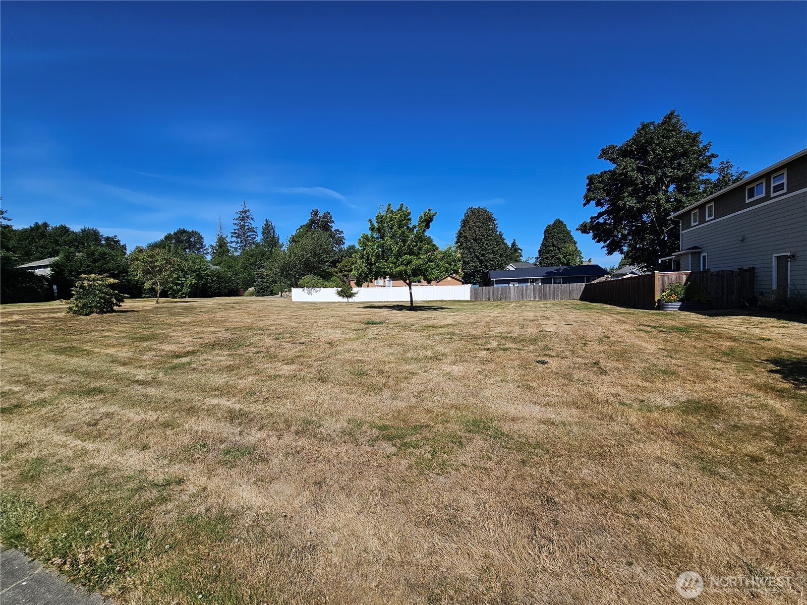 5382 Coastal Loop