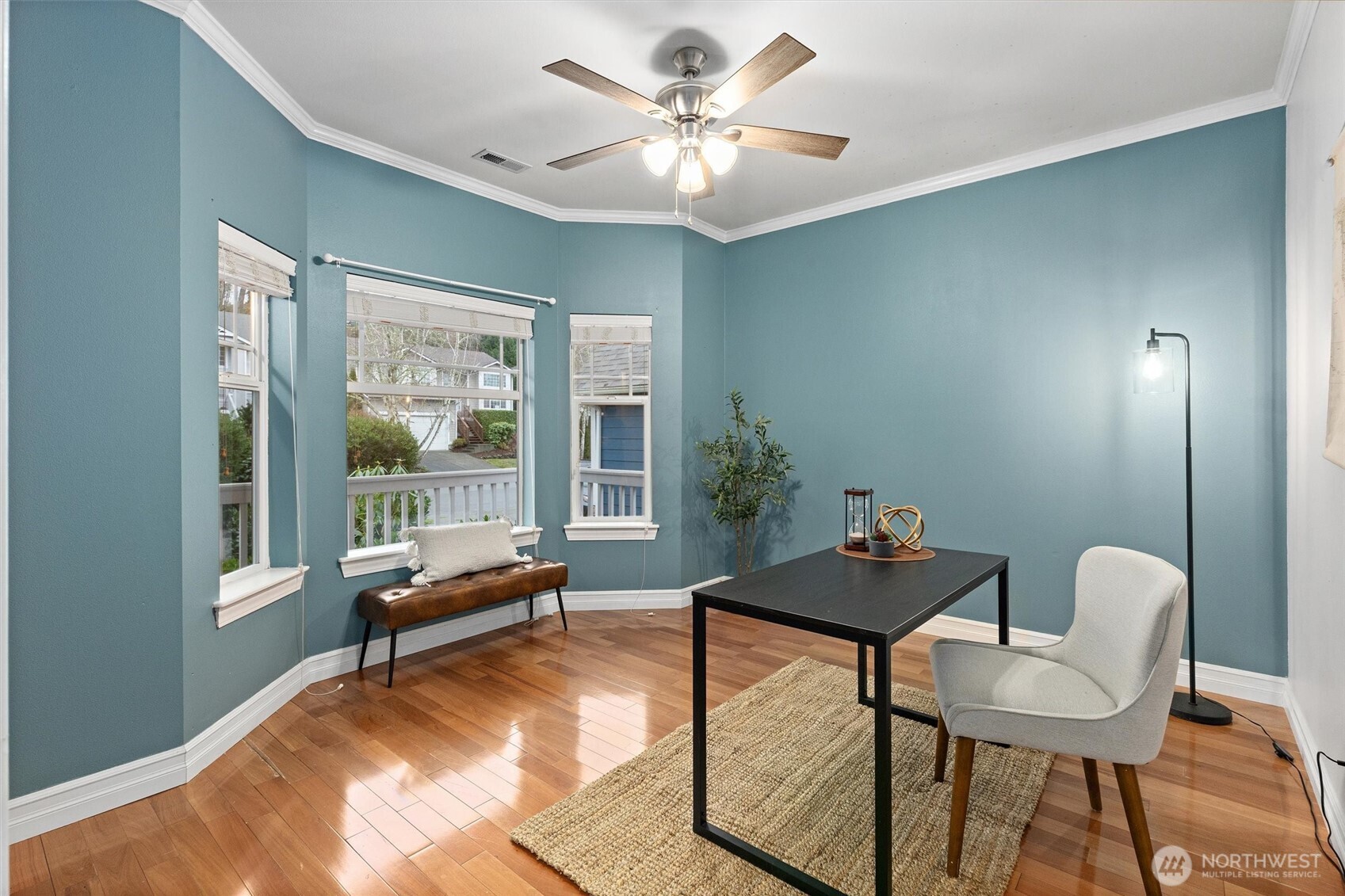 18592 Rainier View Road SE