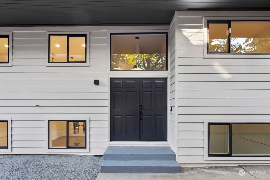 Photo of 22229 SE 268th Street, Maple Valley, WA 98038 (MLS # 2132367)