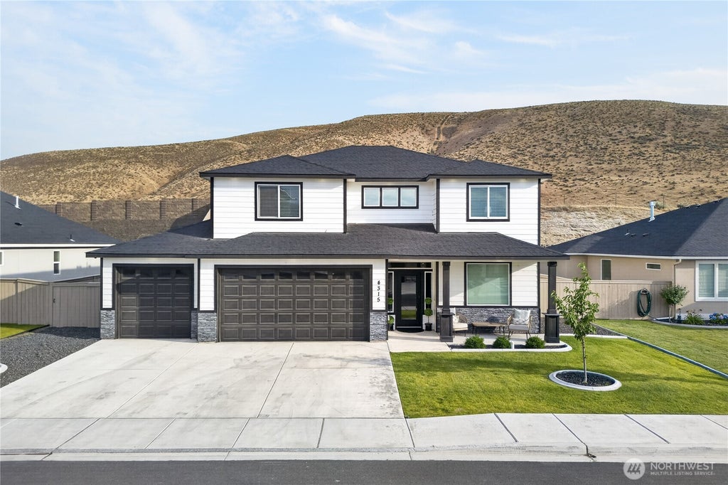 Photo of 4315 Cowlitz Boulevard, Richland, WA 99352 (MLS # 2547303)