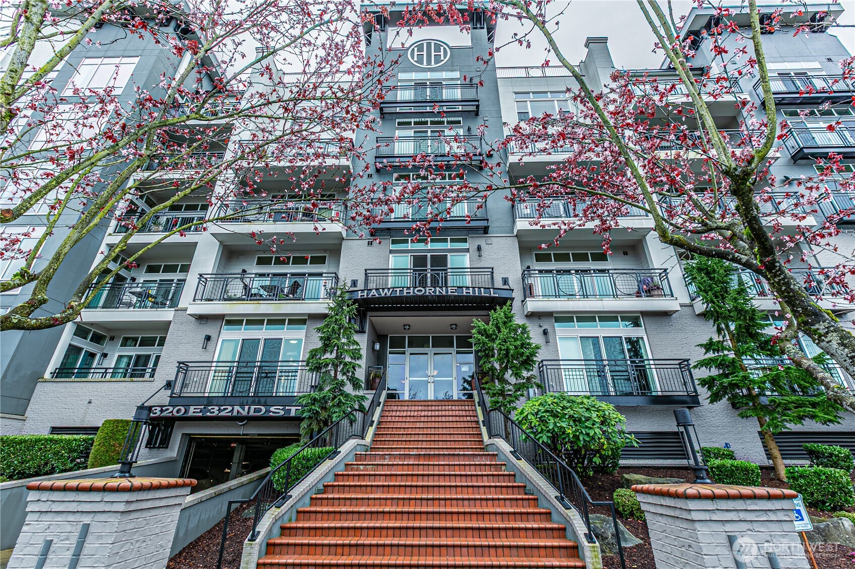 320 E 32nd Street 209